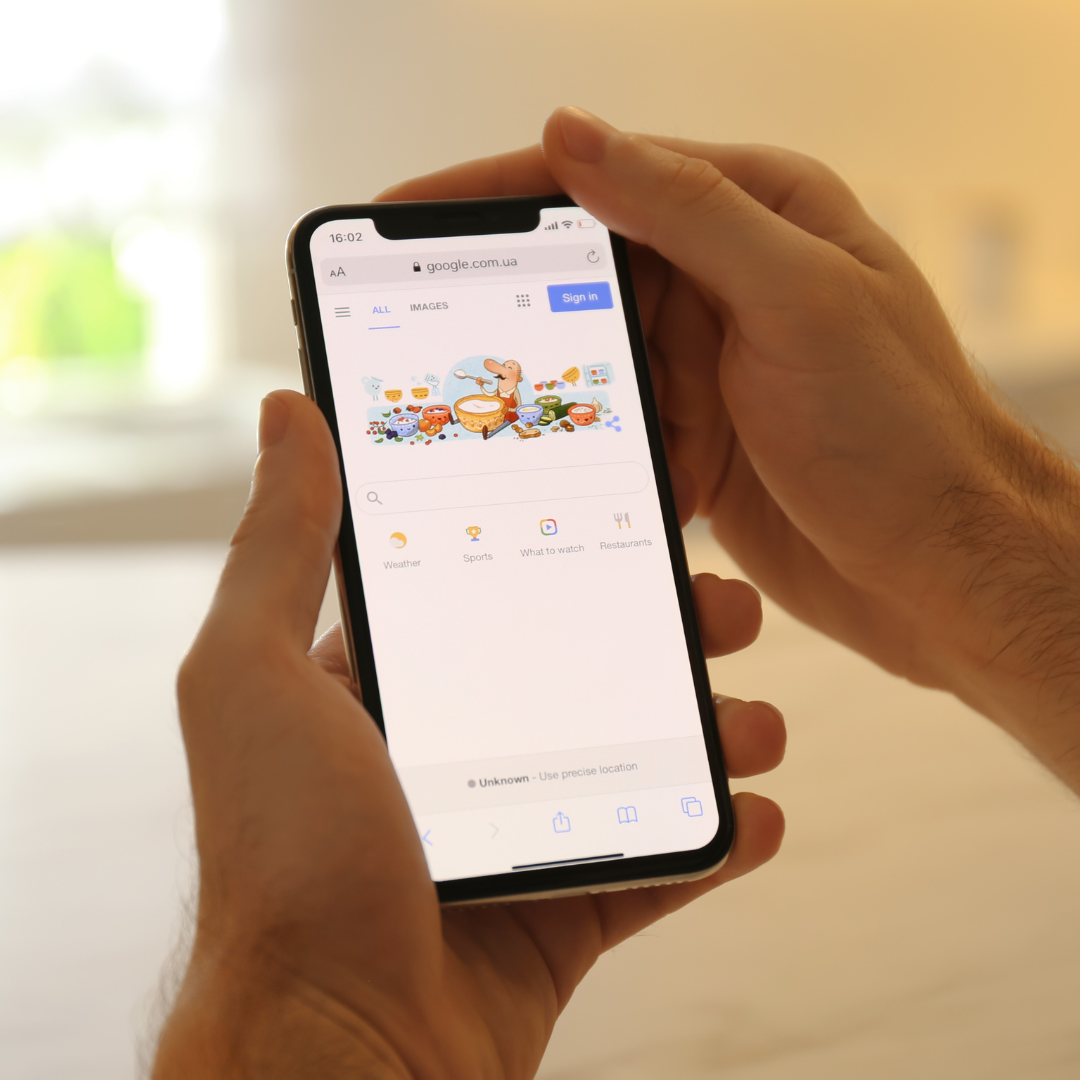 AI-assisted-web-chat-hero-img-1